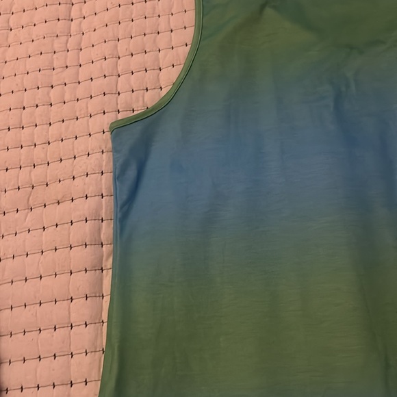 Temu Ladies Trendy T-shirt V-neck Sleeveless Tops Casual Loose Comfortable Vest - Picture 10 of 11